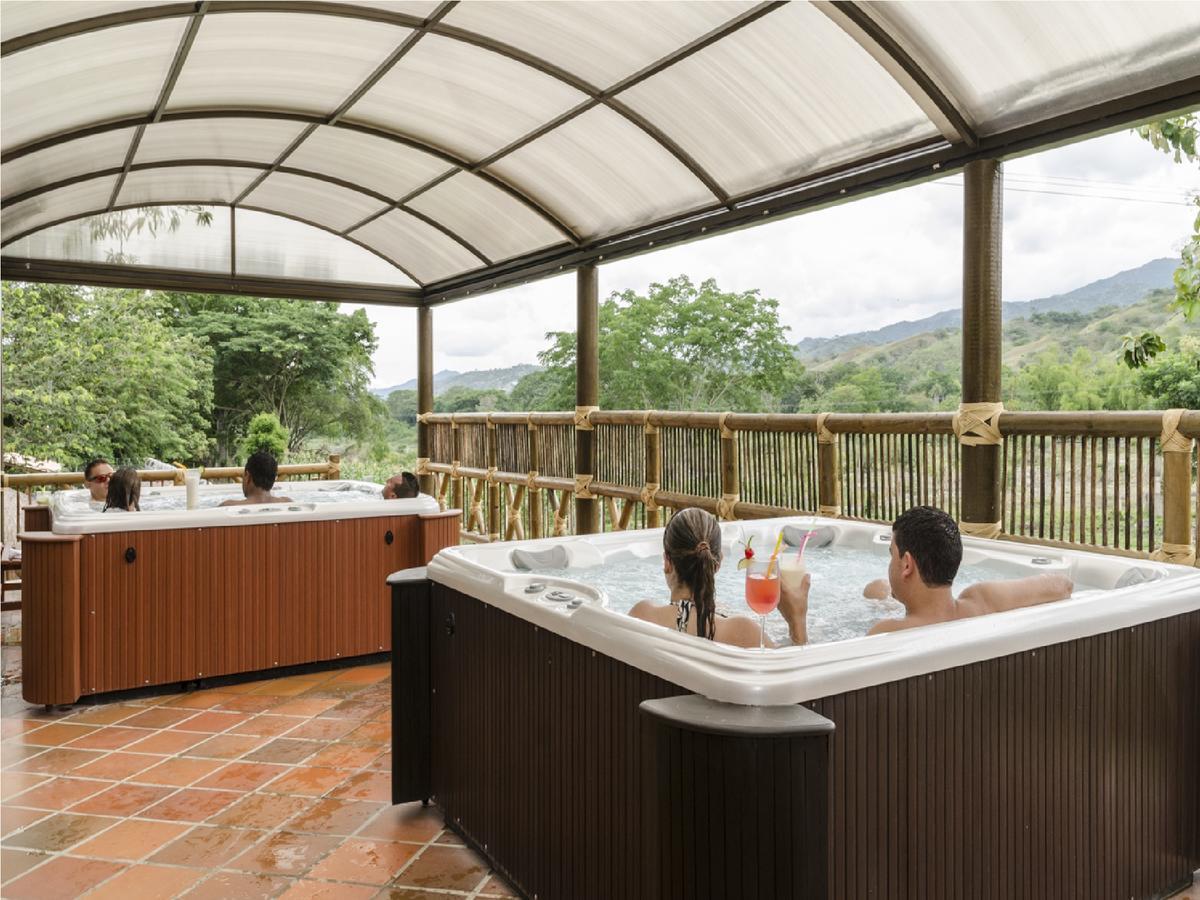 Hosteria Tonusco Campestre Santa Fe de Antioquia Bagian luar foto