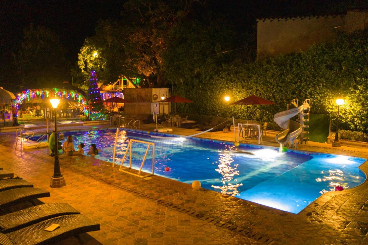 Hosteria Tonusco Campestre Santa Fe de Antioquia Bagian luar foto